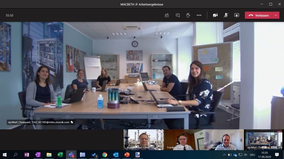 Working effectively and agile during the pandemic: The Evonik project team of the MACBETH HyFo Case plans the next set of “Objective and Key Results” for the upcoming quarterly cycle in a half virtual, half personal workshop following all necessary protective measures against the spread of COVID-19.